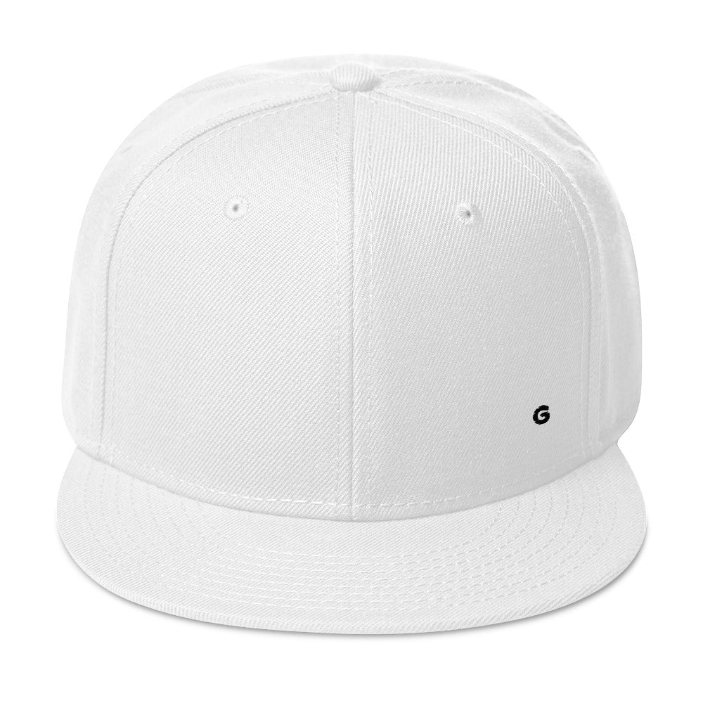 SNAPBACK CAP
