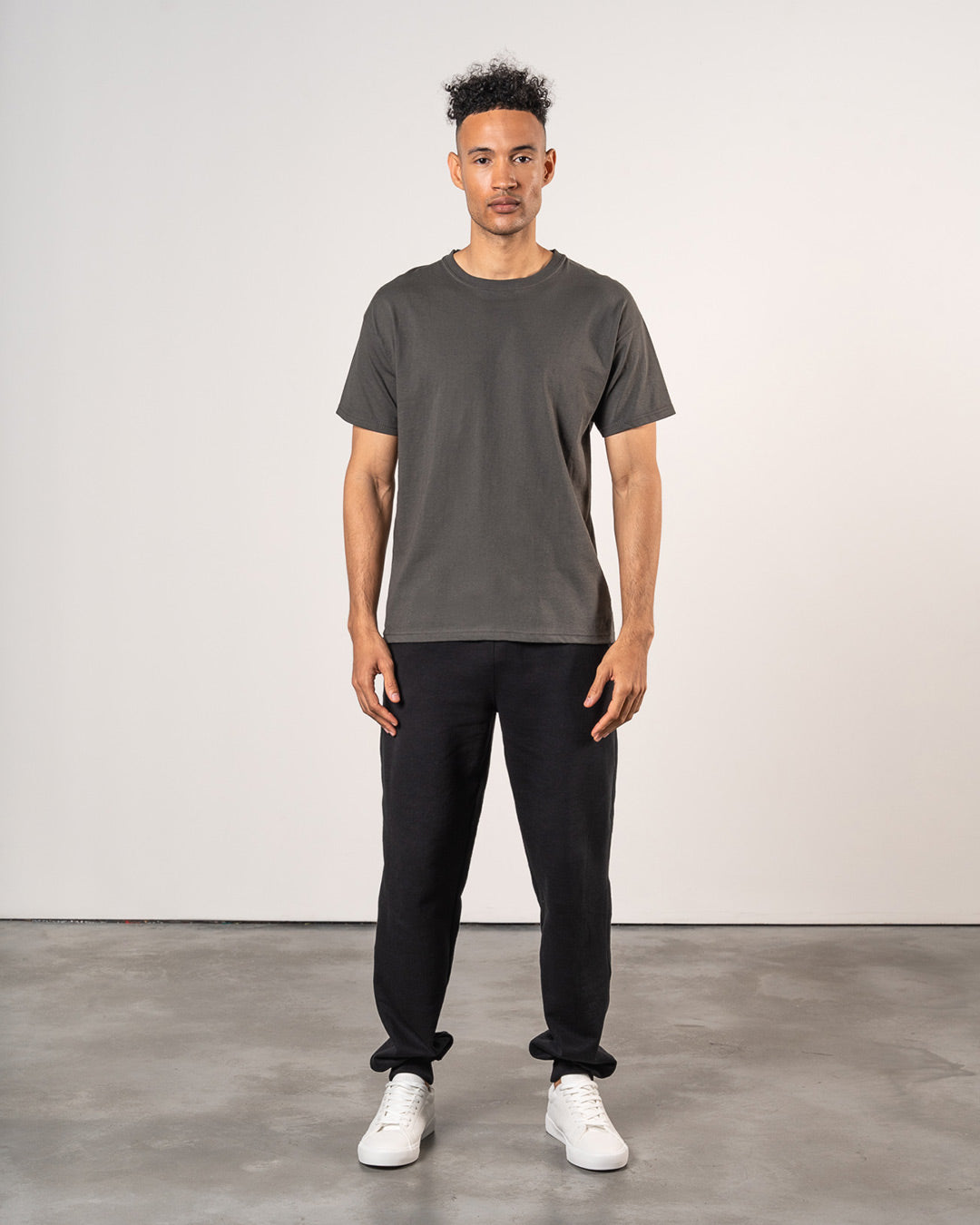 BASICS TEE