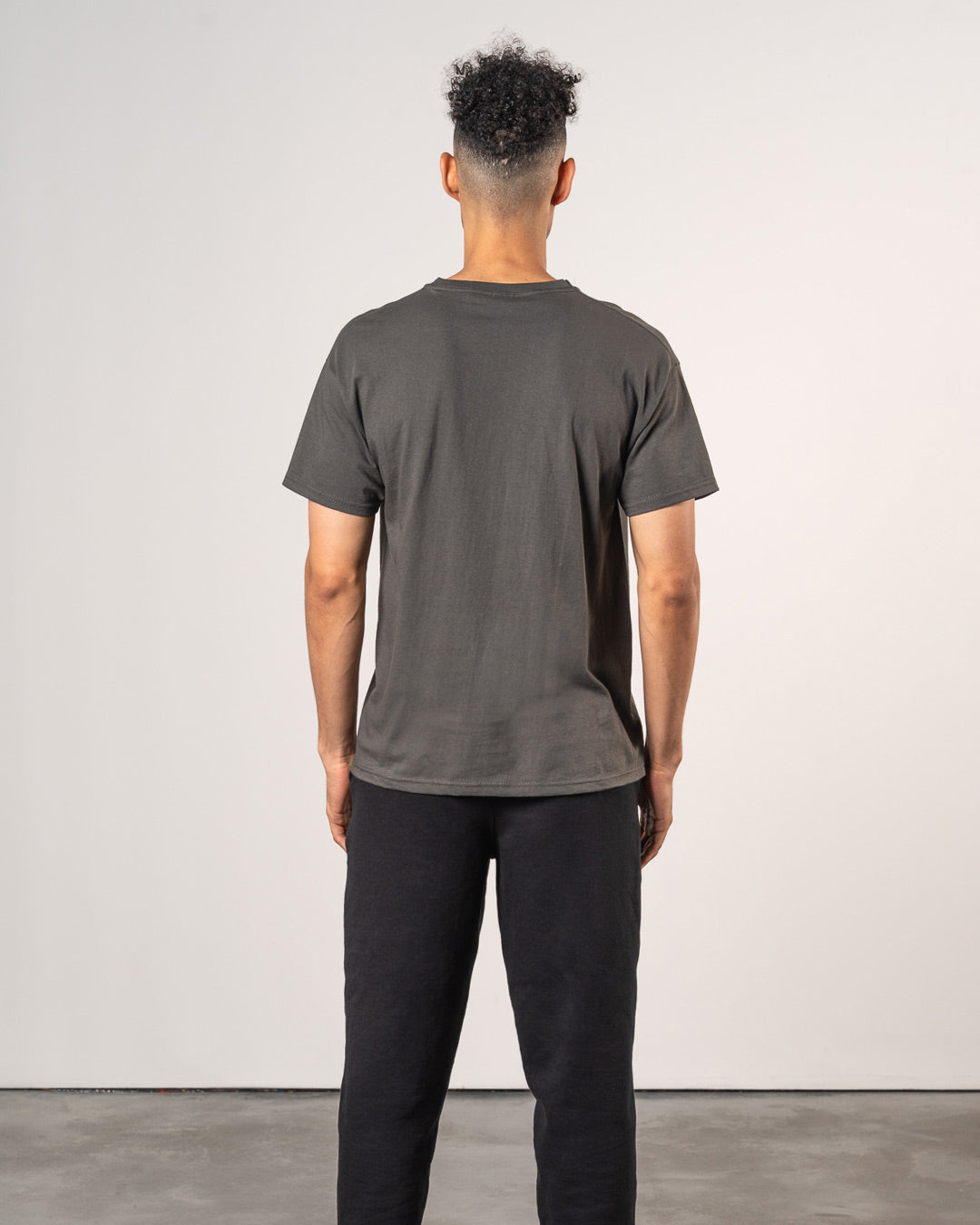 BASICS TEE