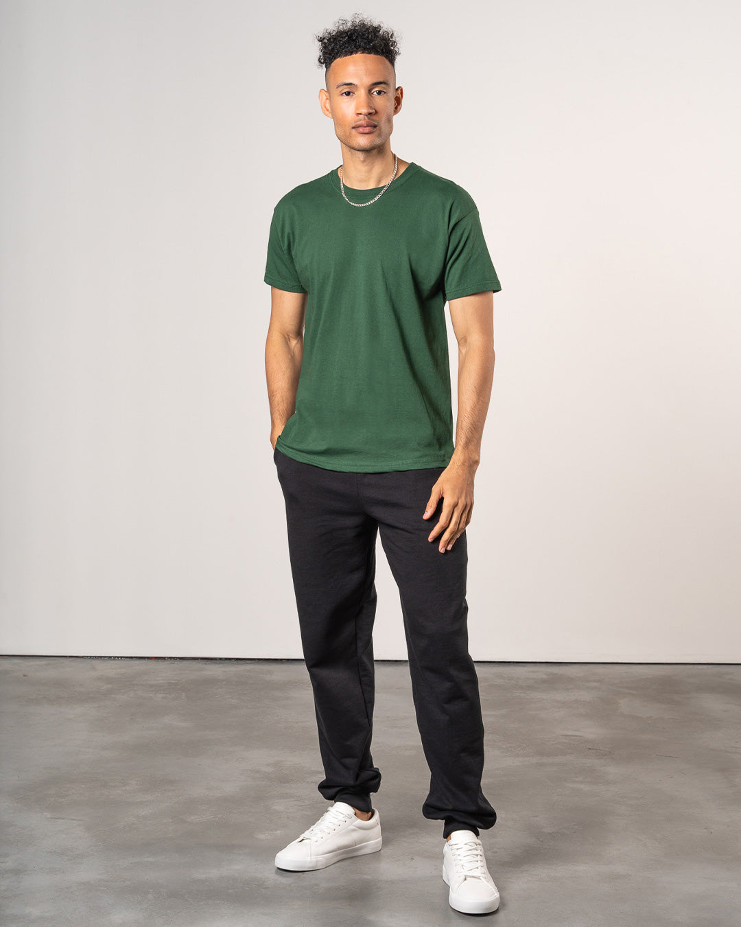 BASICS TEE