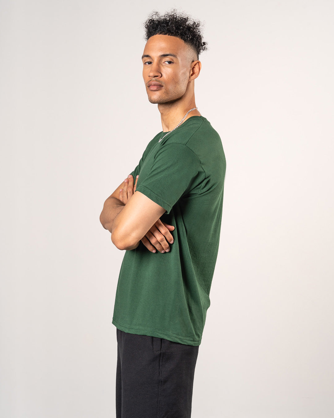 BASICS TEE