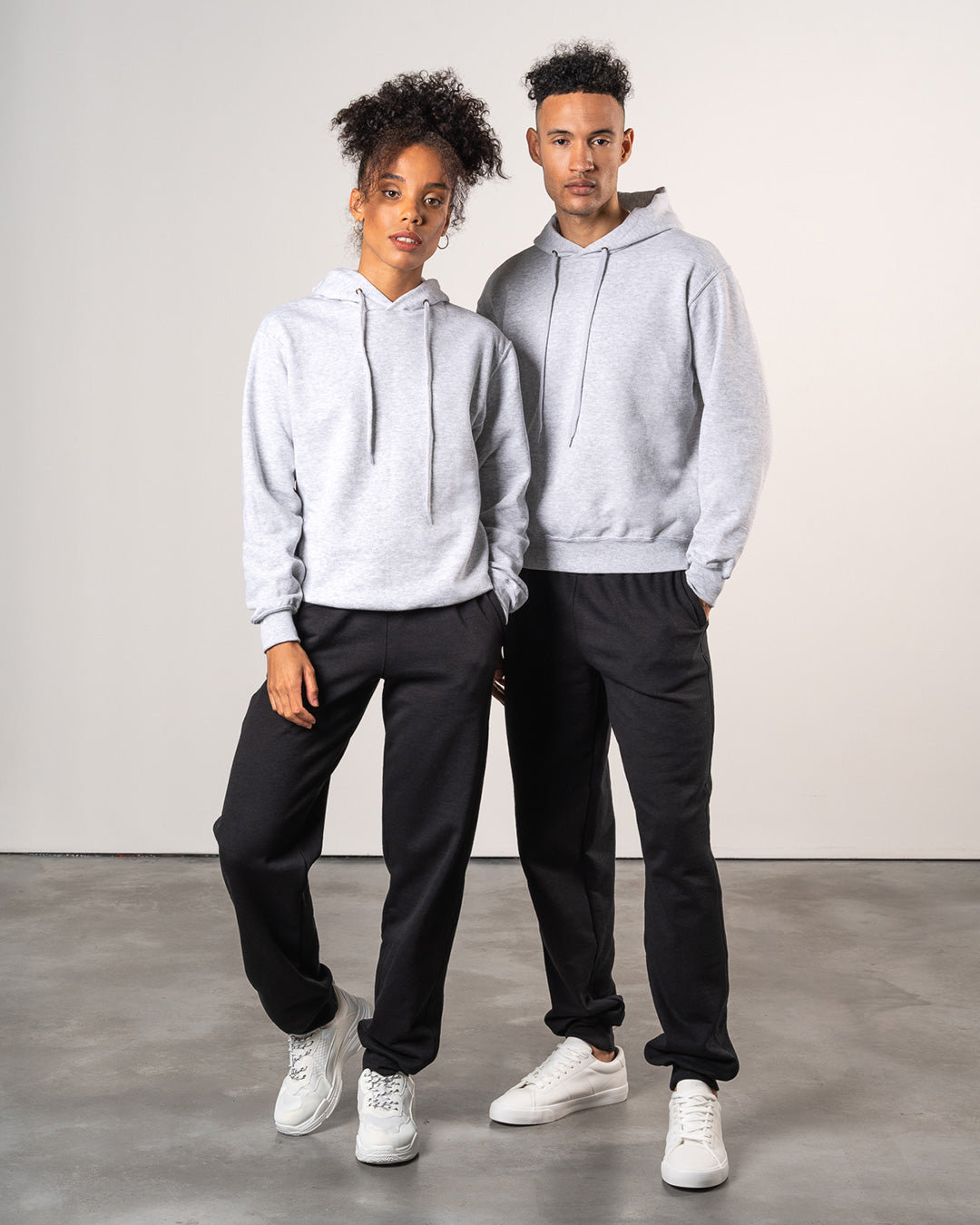BASICS HOODIE