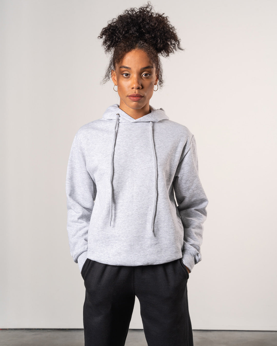 BASICS HOODIE