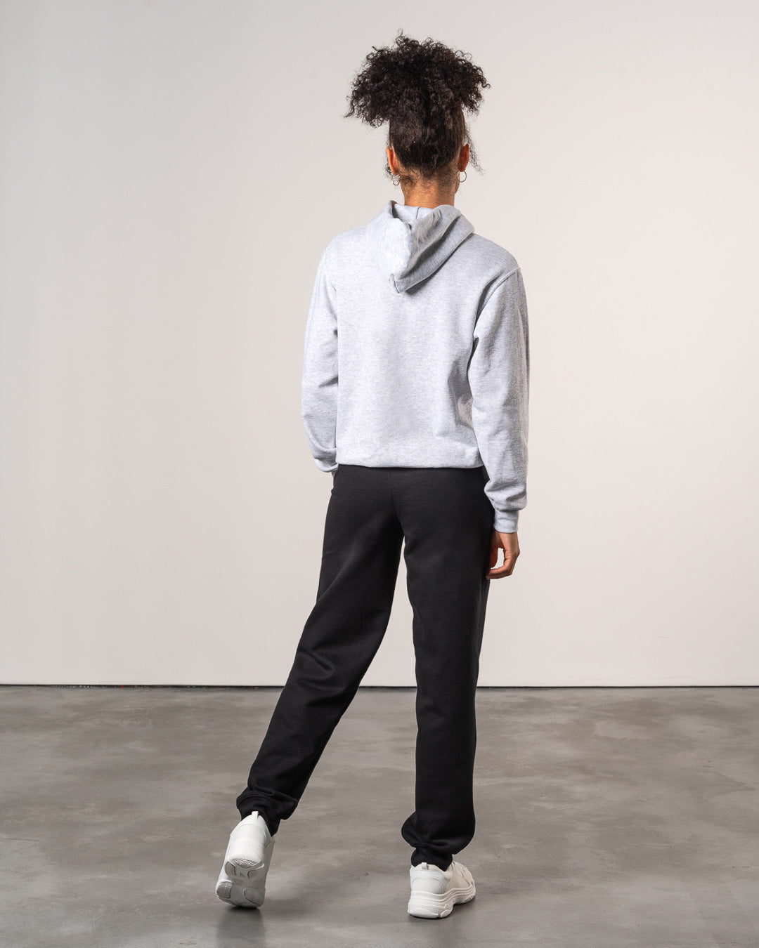 BASICS HOODIE