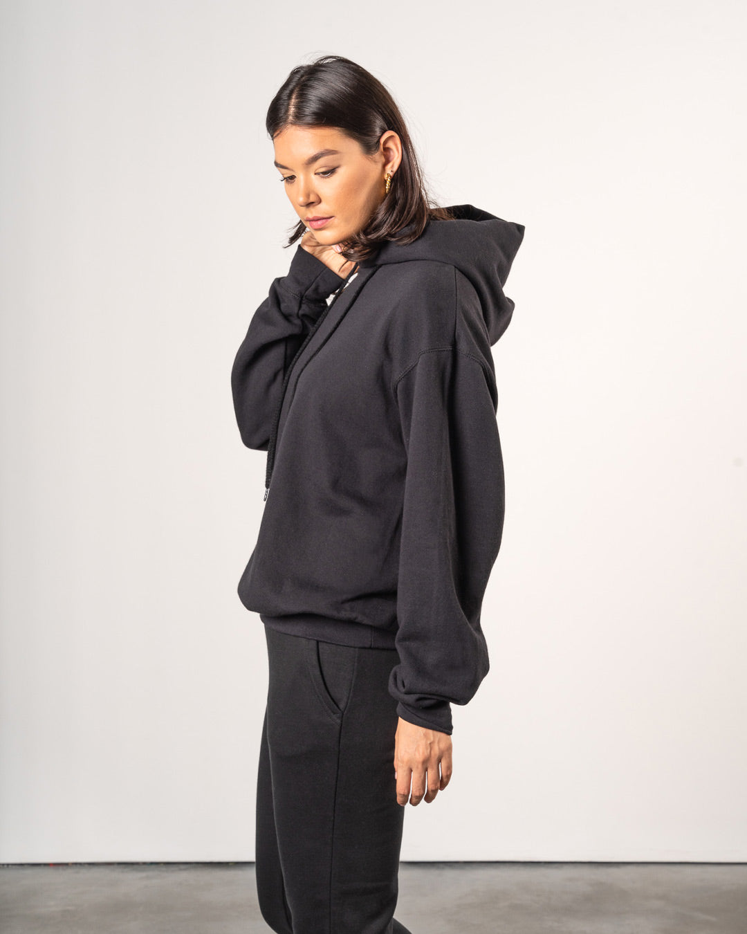 BASICS HOODIE