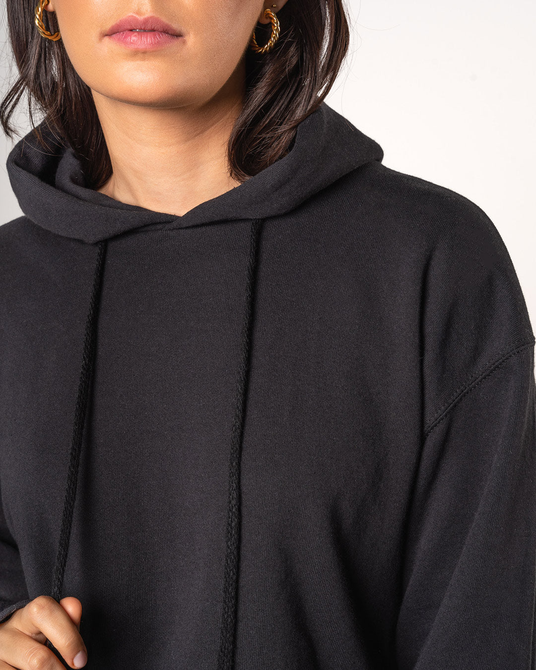 BASICS HOODIE