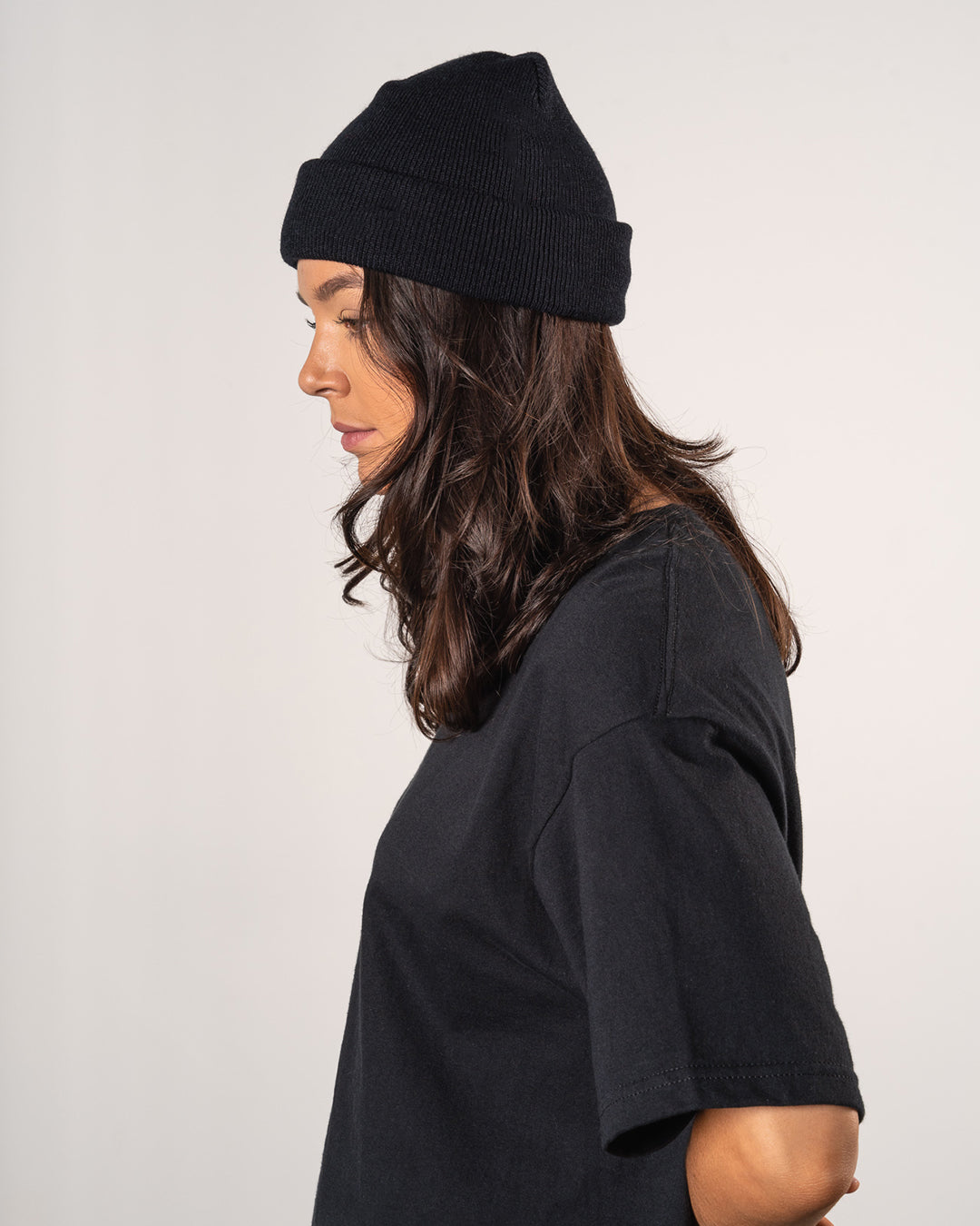 CORE COLLECTION ACRYLIC RIBBED BEANIE