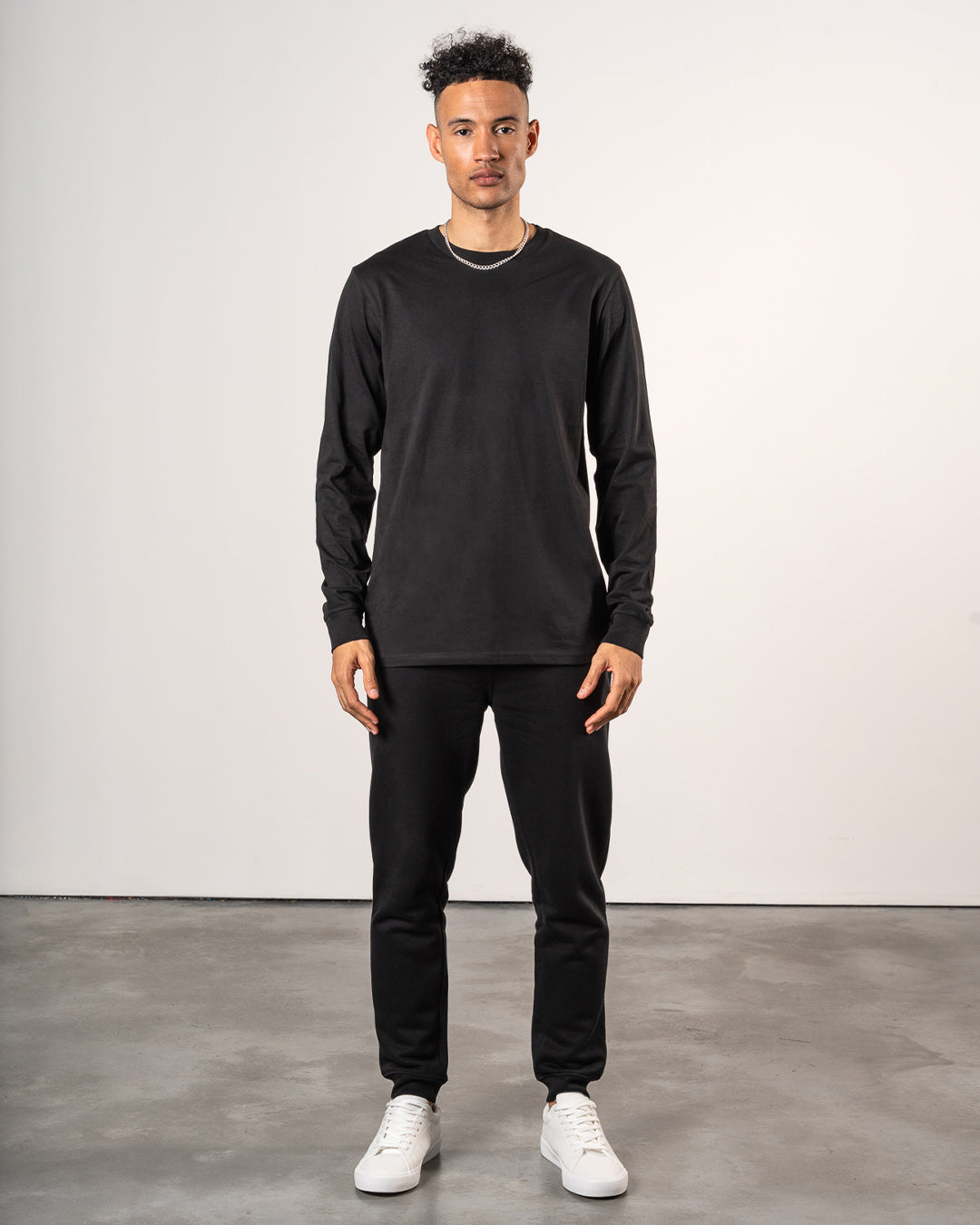 PREMIUM LONG SLEEVE TEE