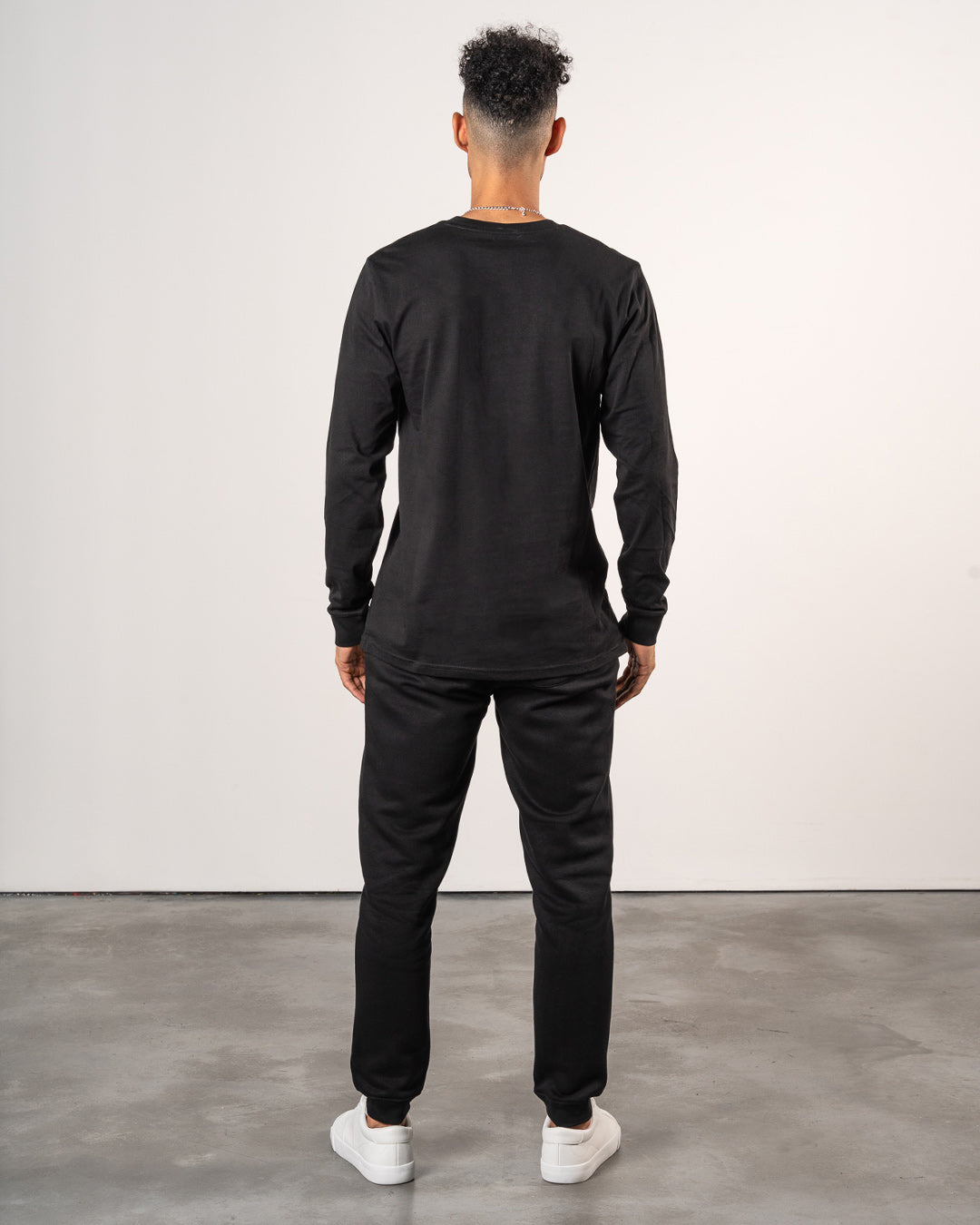 PREMIUM LONG SLEEVE TEE