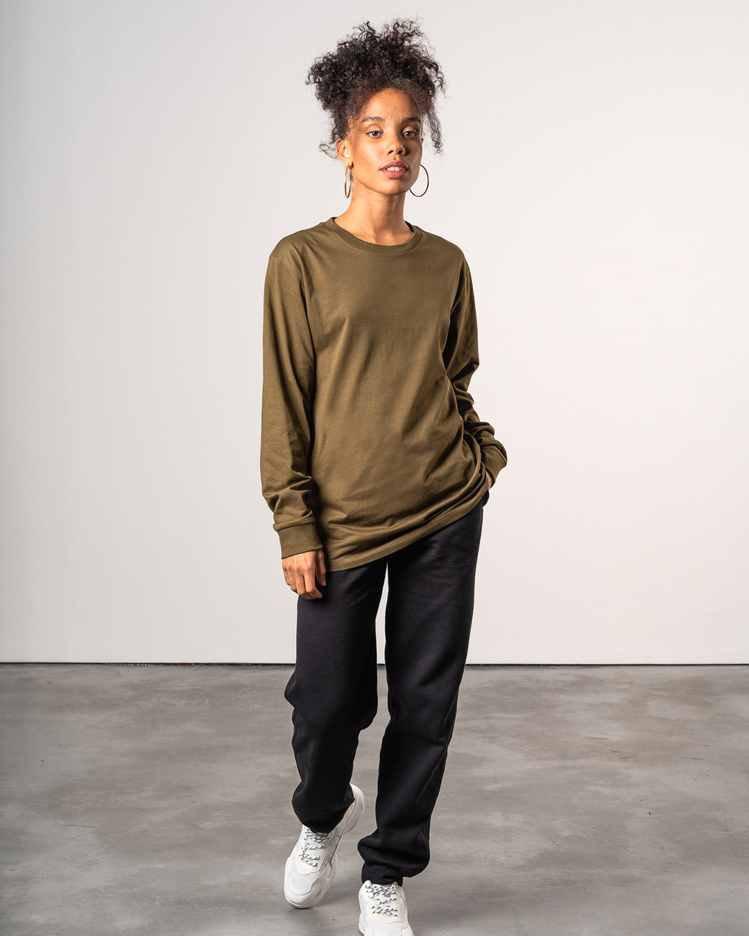 PREMIUM LONG SLEEVE TEE