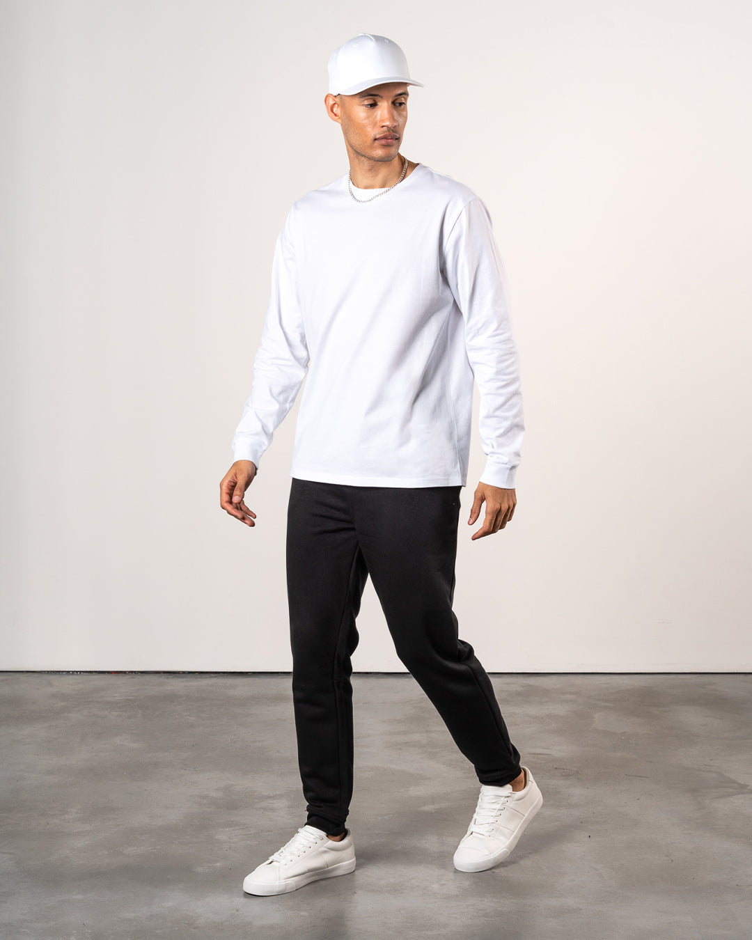 PREMIUM LONG SLEEVE TEE