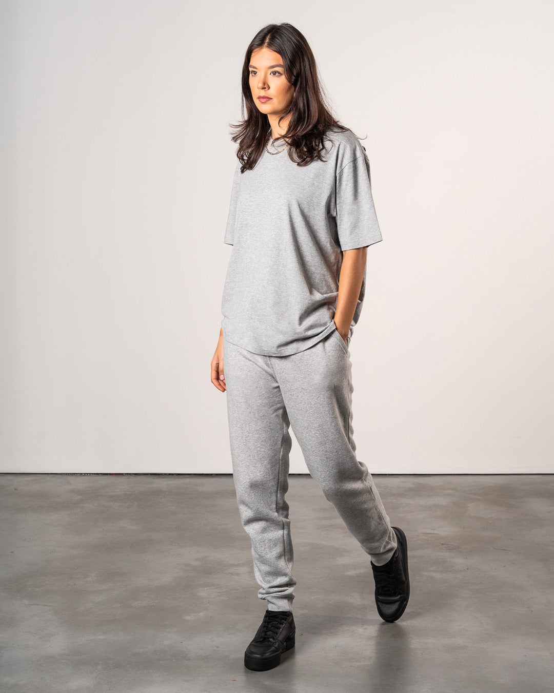 PREMIUM RELAXED FIT TEE