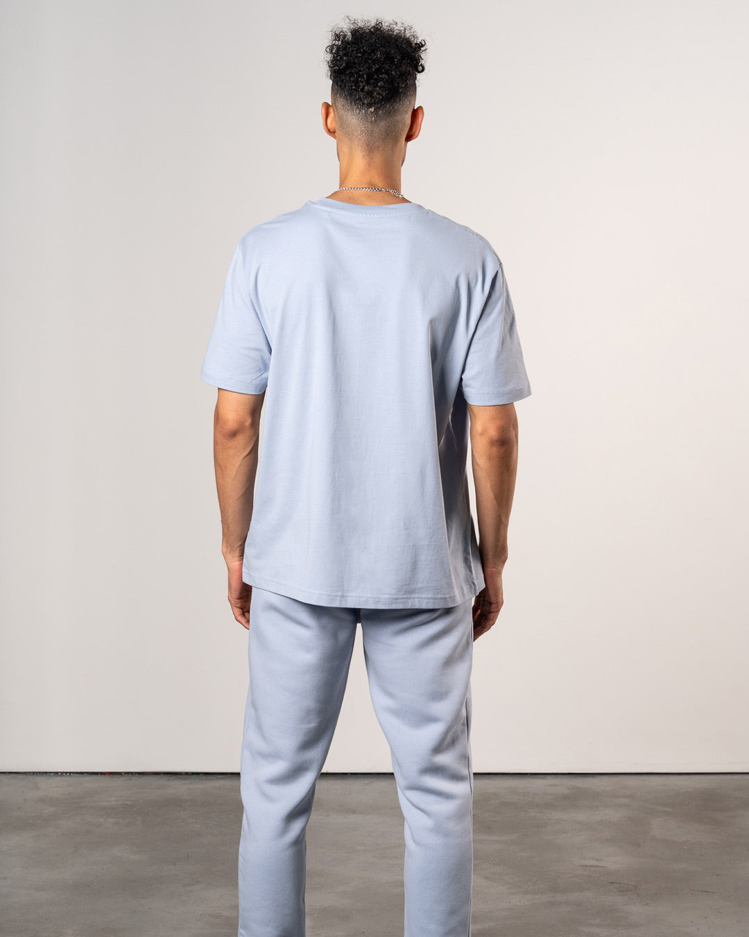 PREMIUM RELAXED FIT TEE