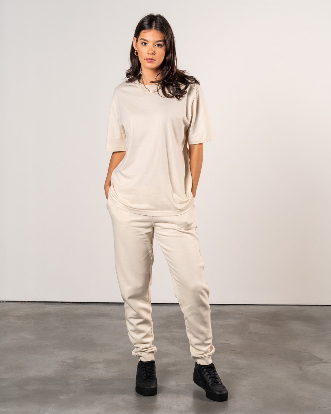 PREMIUM RELAXED FIT TEE