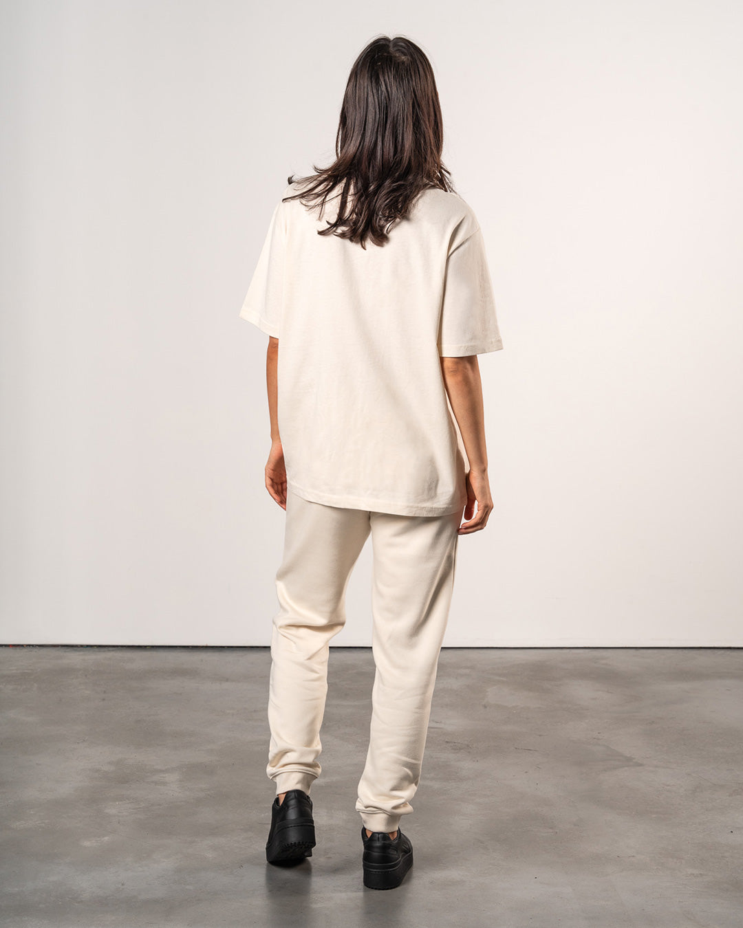 PREMIUM RELAXED FIT TEE