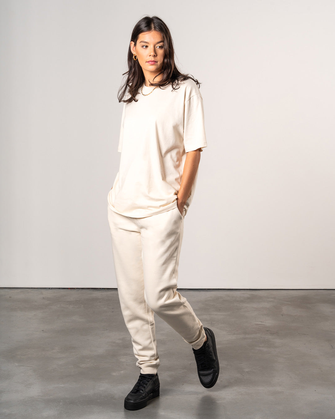 PREMIUM RELAXED FIT TEE
