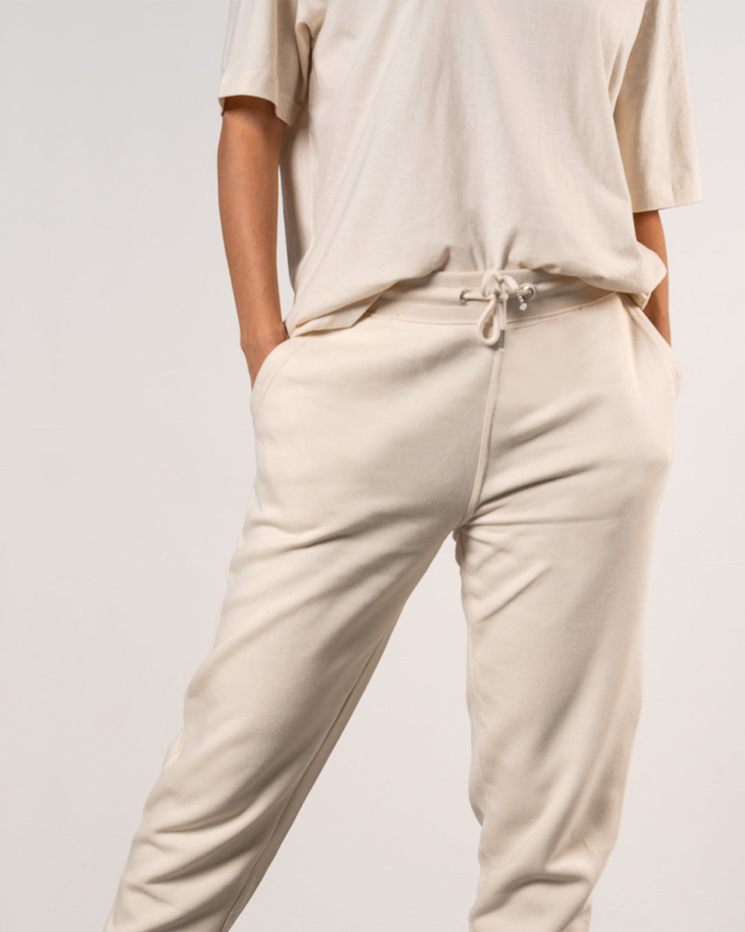 PREMIUM RELAXED FIT TEE