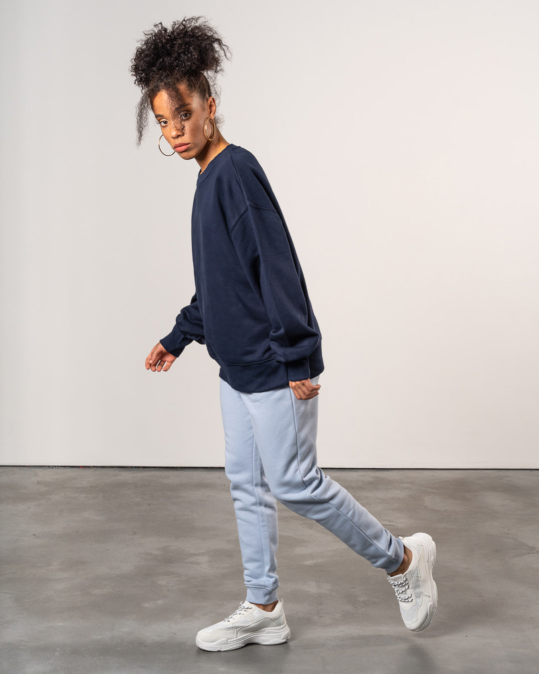 PREMIUM CREW NECK SWEATSHIRT