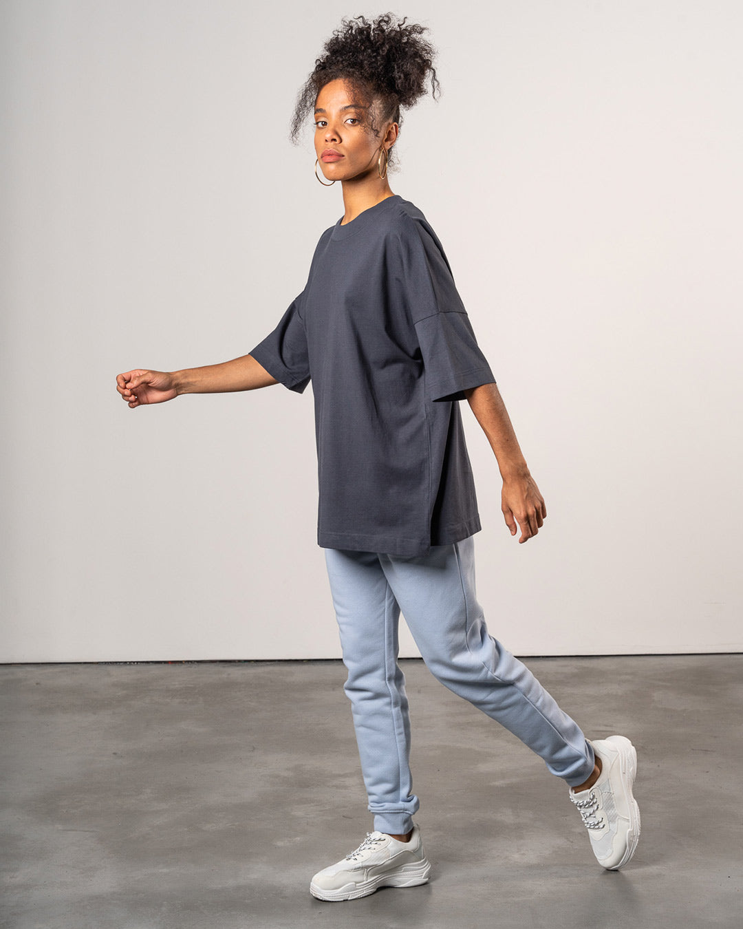 PREMIUM OVERSIZED TEE
