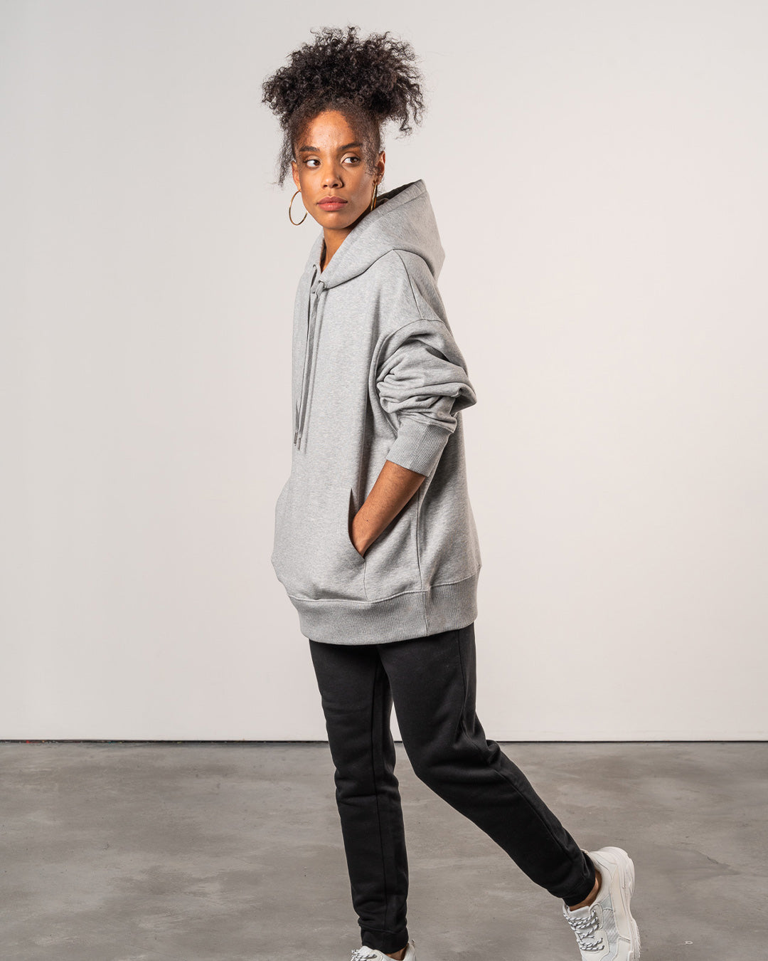PREMIUM RELAXED FIT HOODIE
