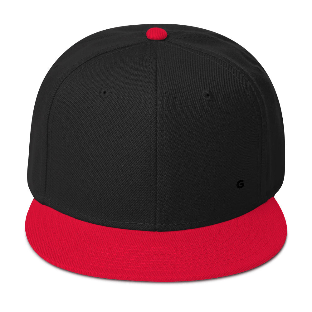 SNAPBACK CAP